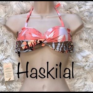 ☀️ NWT Maaji Bikini Top ☀️